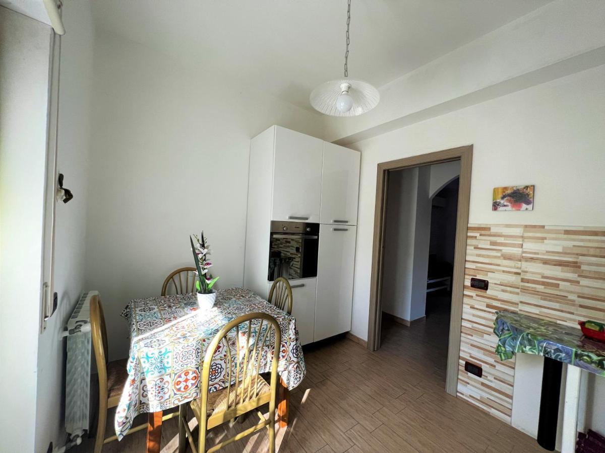 Casa Grazia Apartment Santa Teresa Di Riva Bagian luar foto