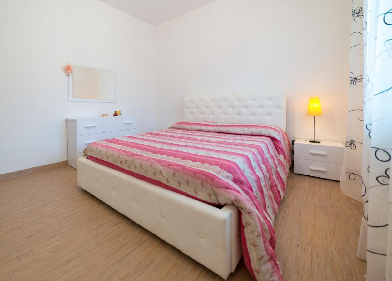 Casa Grazia Apartment Santa Teresa Di Riva Bagian luar foto